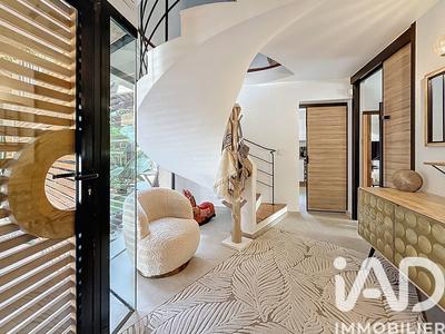 Maison de maîtres - 158 m² - 7 pièces