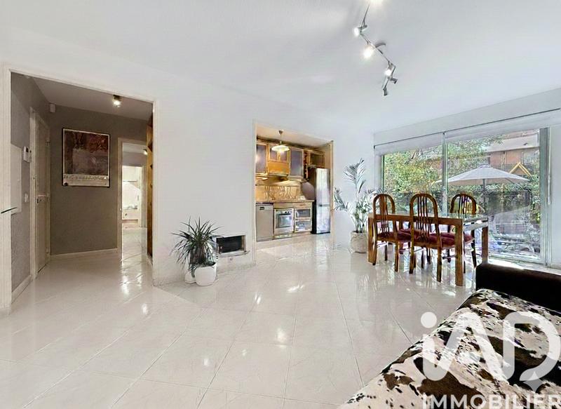 Appartement - 80 m² - 4 pièces