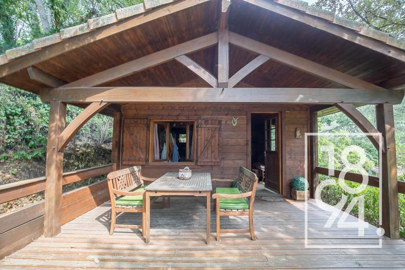 Villa - 261 m² - 7 pièces