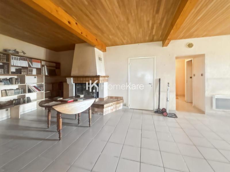 Propriété - 280 m² - 11 pièces