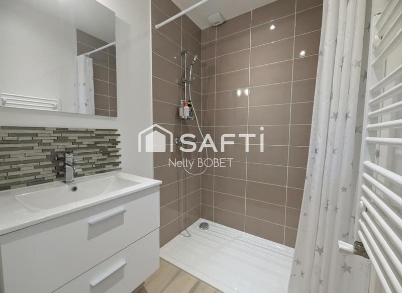 Maison - 95 m² - 5 pièces