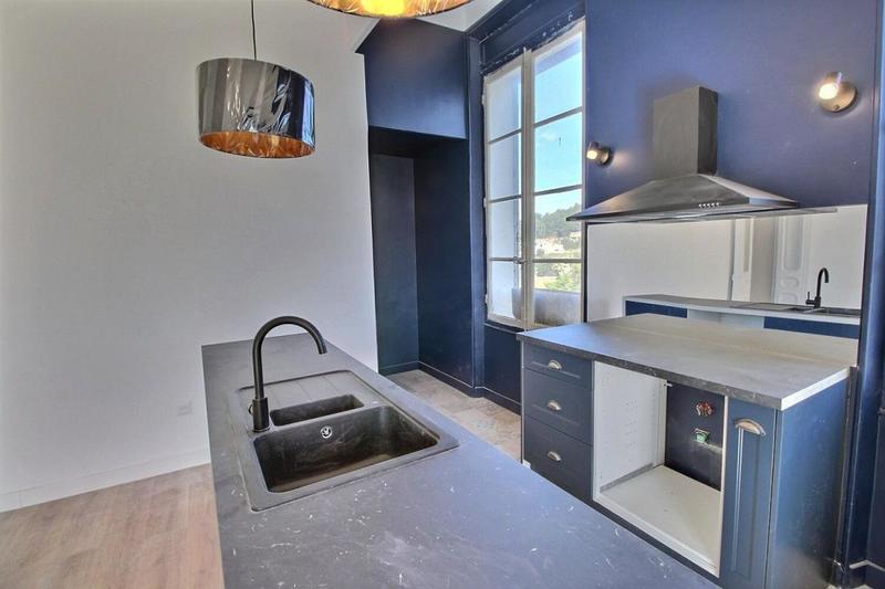 Appartement - 80 m² - 3 pièces