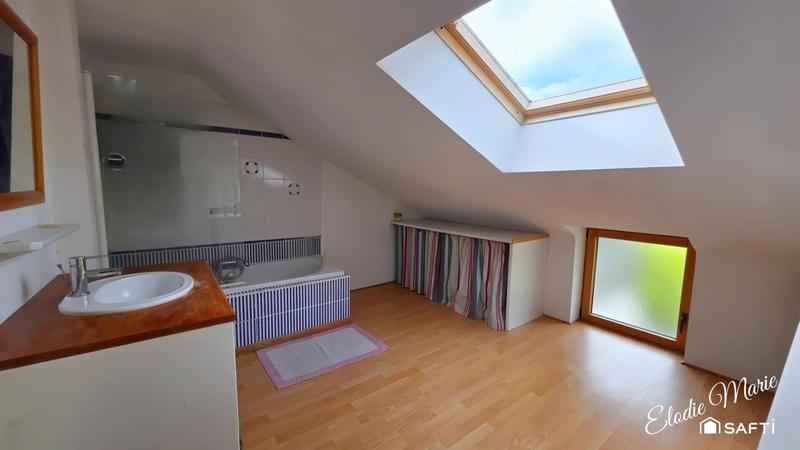 Maison - 165 m² - 6 pièces