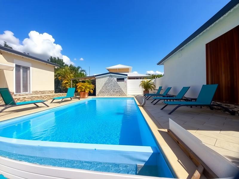 Maison - 188 m² - 9 pièces