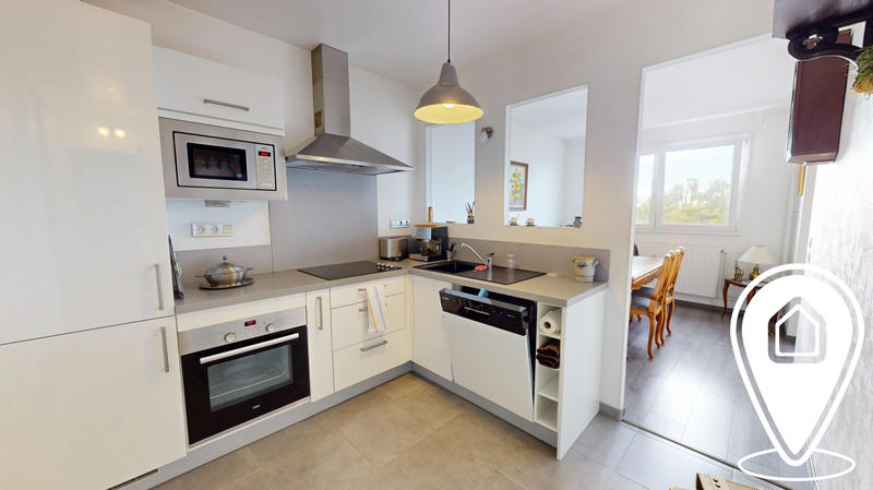 Appartement - 80 m² - 4 pièces