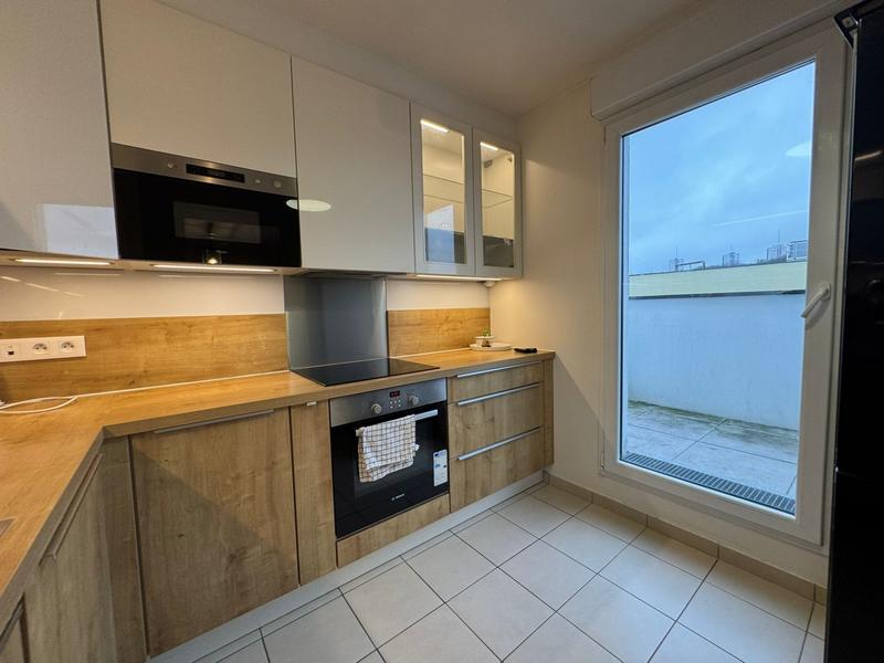 Appartement - 93 m² - 6 pièces