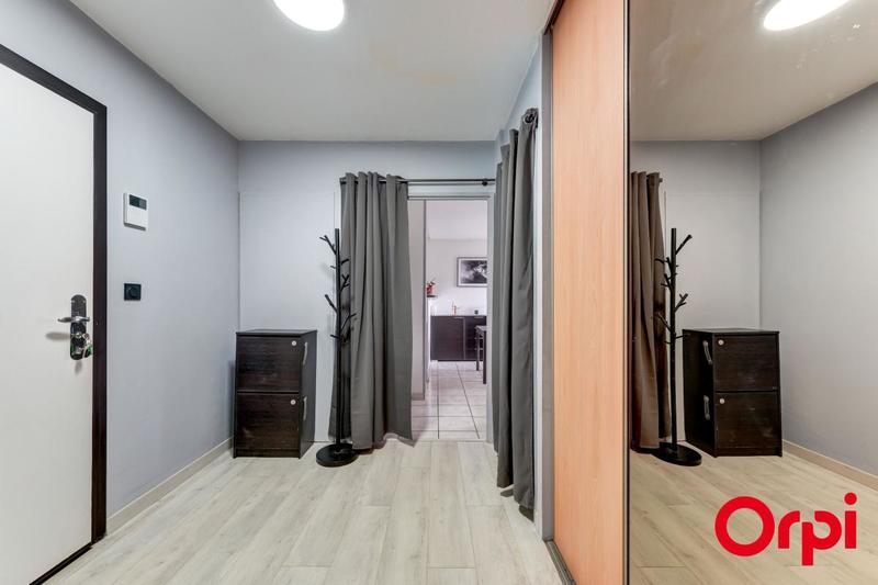 Appartement - 96 m² - 5 pièces