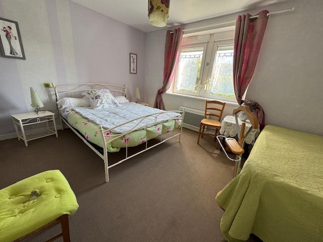 Maison - 274 m² - 12 pièces