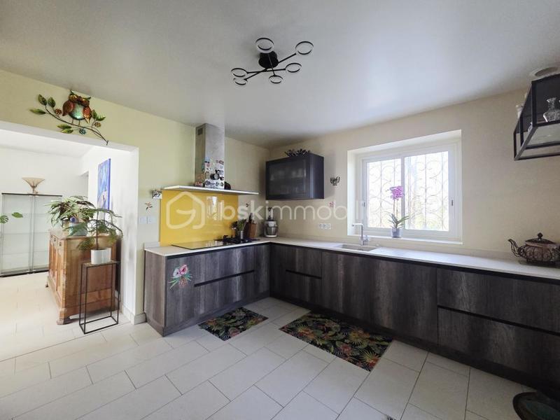 Maison - 170 m² - 7 pièces