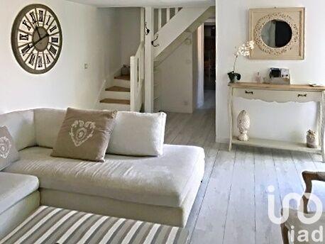 Maison de village - 570 m² - 15 pièces