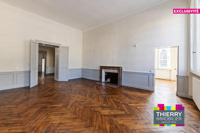 Appartement - 131 m² - 5 pièces