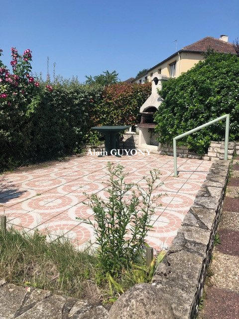 Maison traditionnelle - 64 m² - 4 pièces