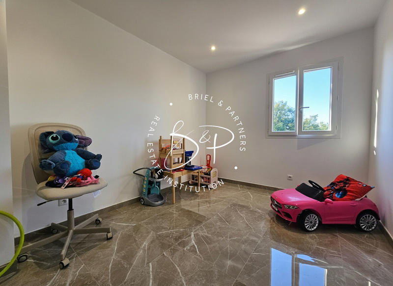 Maison - 118 m² - 6 pièces