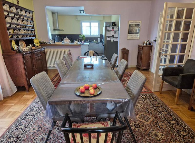 Maison - 184 m² - 8 pièces