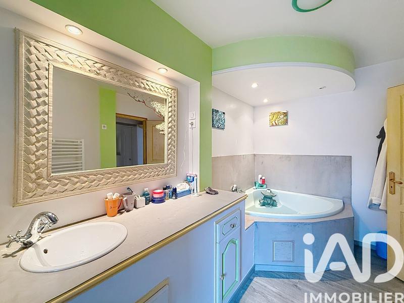 Appartement - 81 m² - 5 pièces