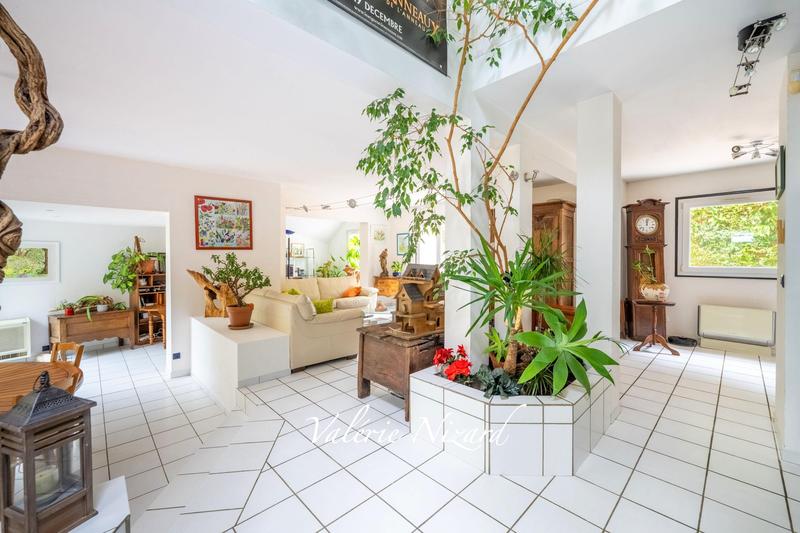 Maison d'architecte - 205 m² - 7 pièces