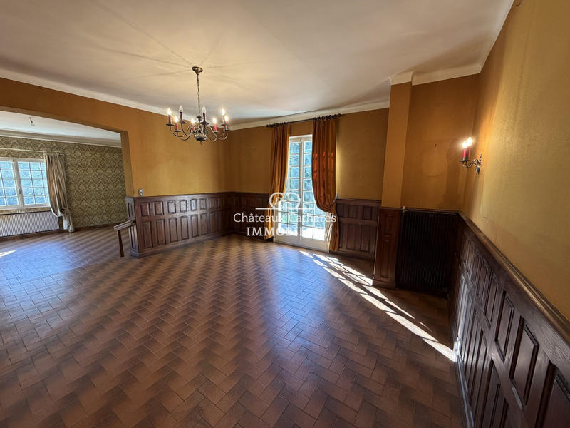 Villa - 275 m² - 9 pièces