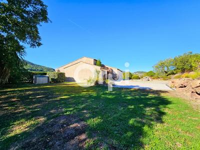 Maison - 132 m² - 4 pièces