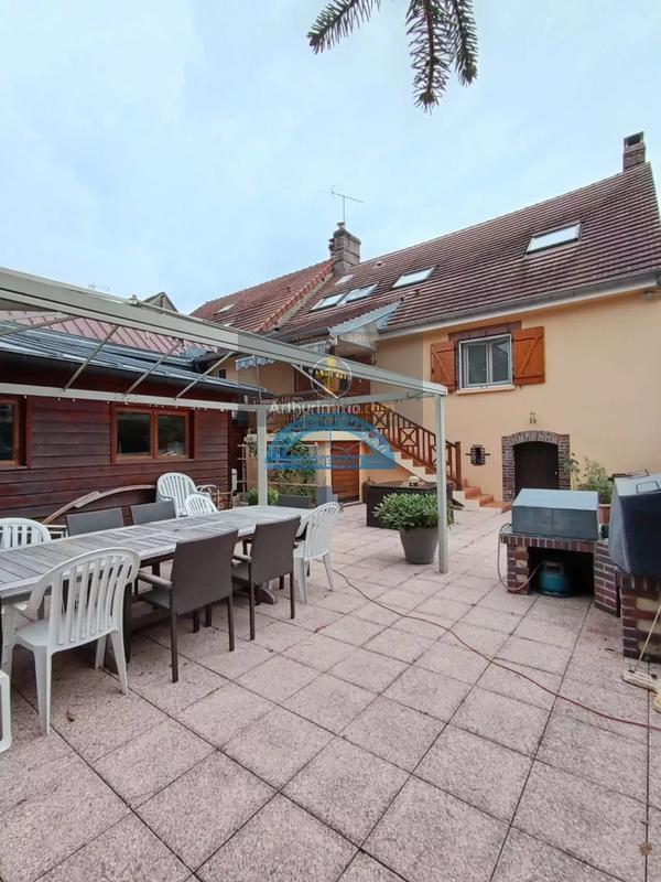 Maison - 122 m² - 6 pièces