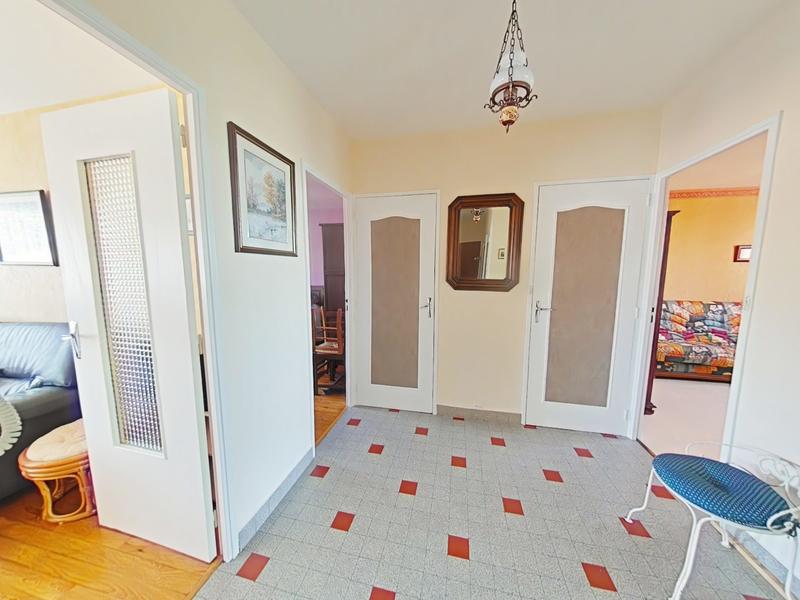 Appartement - 81 m² - 3 pièces