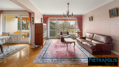 Appartement - 83 m² - 3 pièces