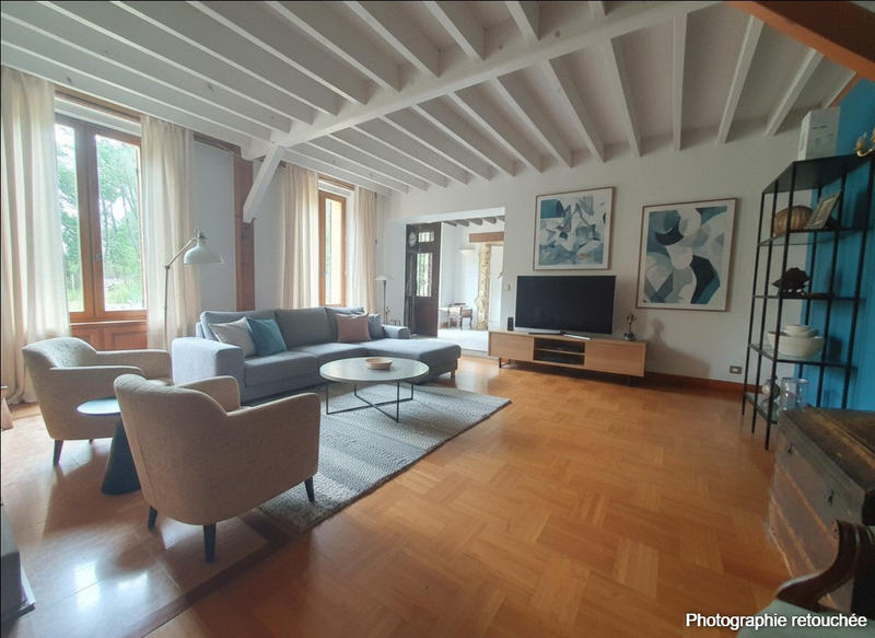 Maison - 250 m² - 5 pièces