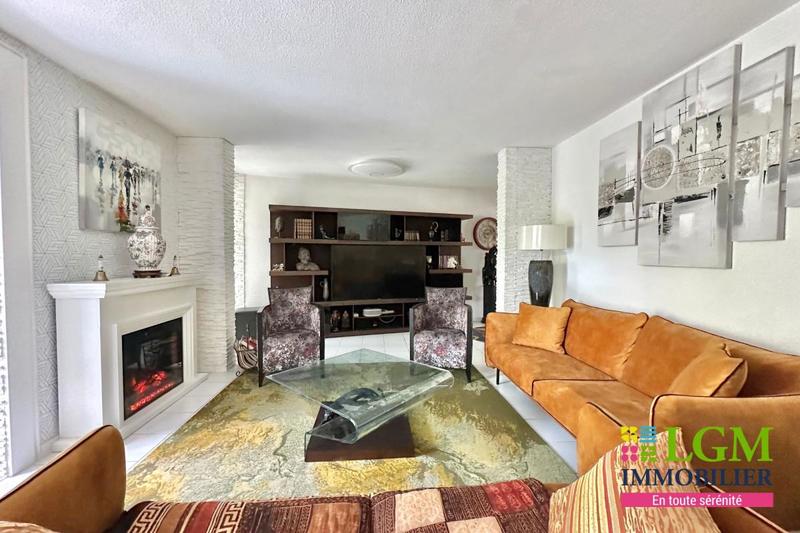 Appartement - 96 m² - 4 pièces