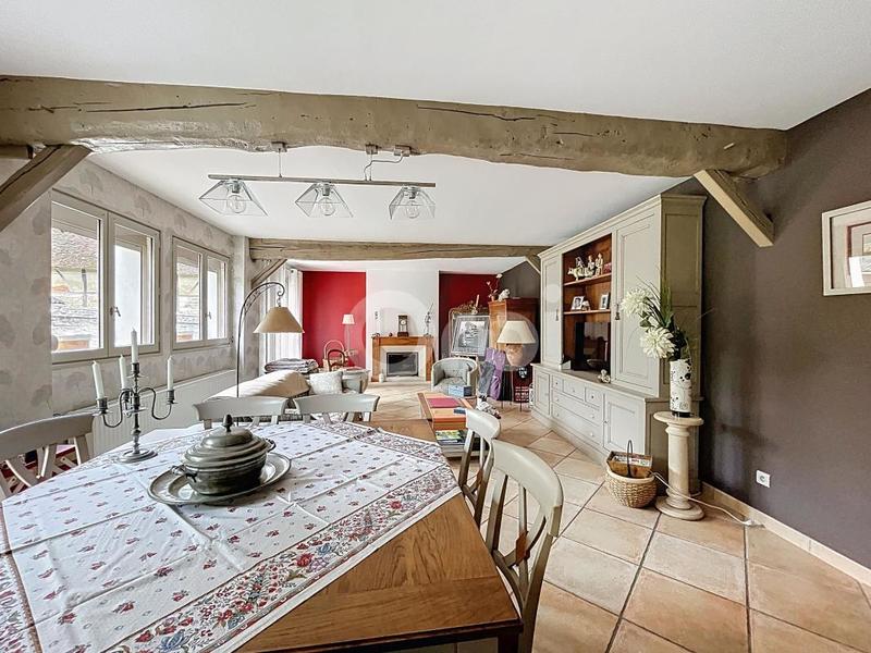 Maison - 156 m² - 6 pièces