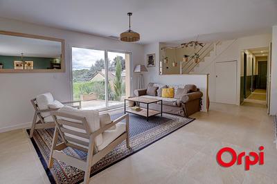 Maison - 170 m² - 7 pièces