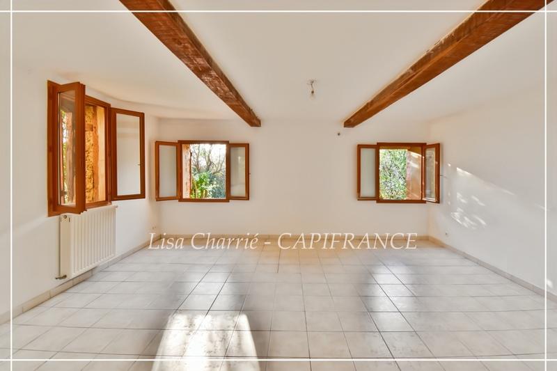 Propriété - 324 m² - 10 pièces