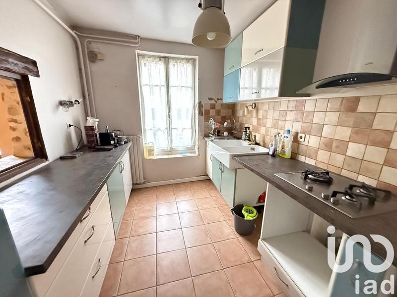 Maison - 202 m² - 9 pièces