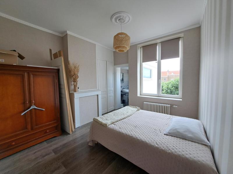 Maison - 230 m² - 7 pièces