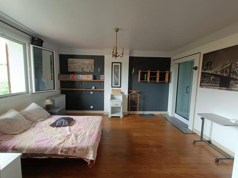 Maison - 245 m² - 6 pièces