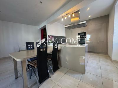 Duplex - 160 m² - 6 pièces