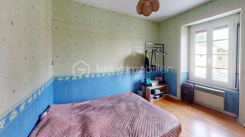 Maison - 180 m² - 8 pièces