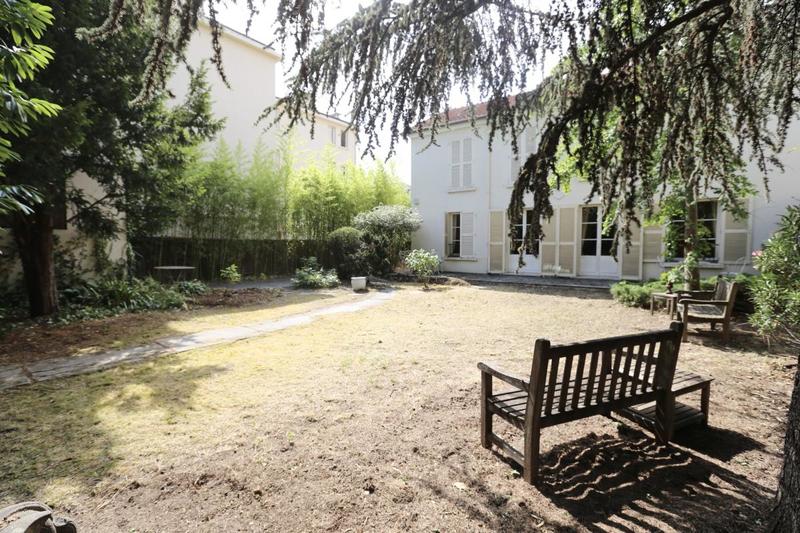 Demeure - 142 m² - 7 pièces