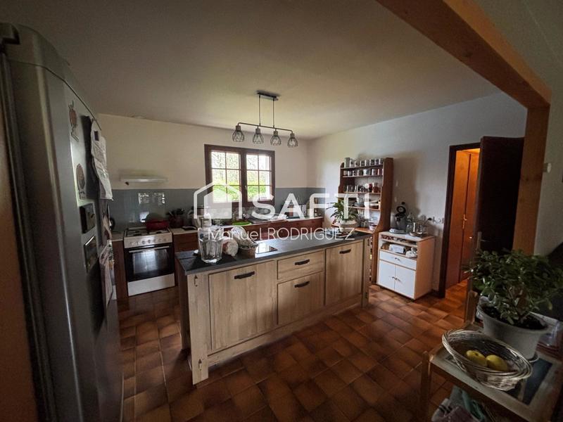 Maison - 104 m² - 4 pièces