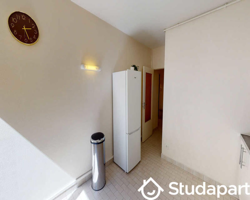 Chambre - 90 m² - 1 pièce