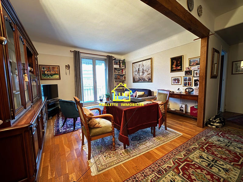 Appartement - 64 m² - 2 pièces