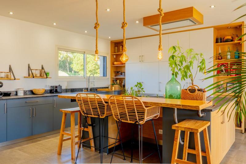 Villa - 231 m² - 6 pièces