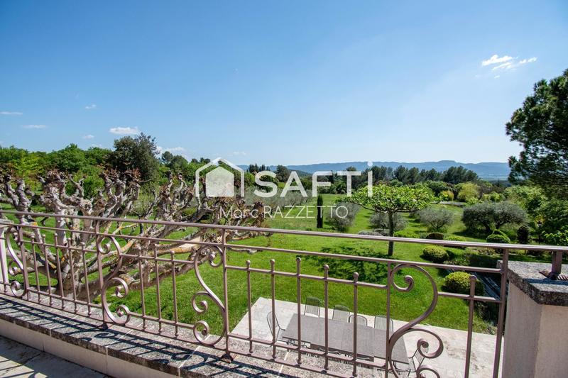 Villa - 340 m² - 7 pièces