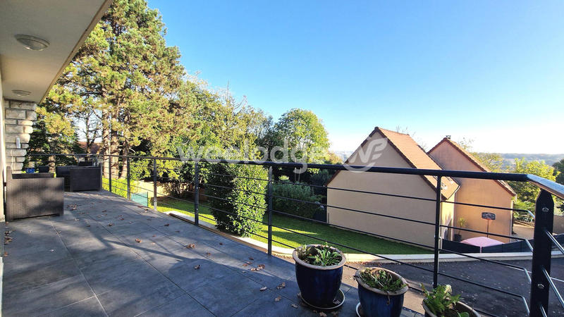 Maison - 133 m² - 6 pièces