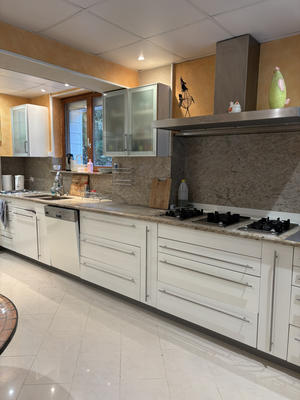 Villa - 234 m² - 8 pièces