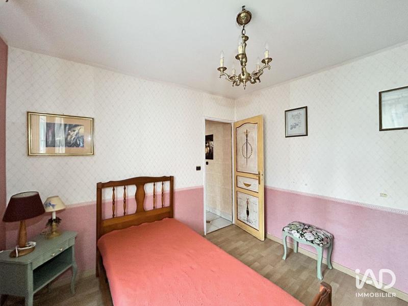 Maison - 265 m² - 10 pièces