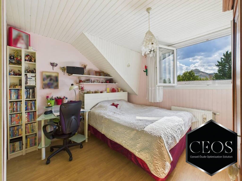 Maison - 180 m² - 8 pièces