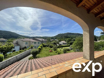 Maison - 132 m² - 7 pièces