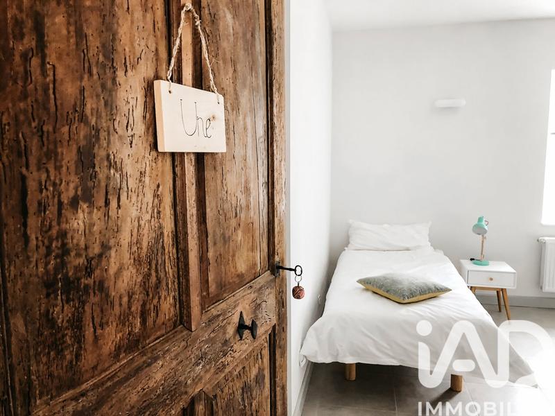 Maison - 750 m² - 24 pièces