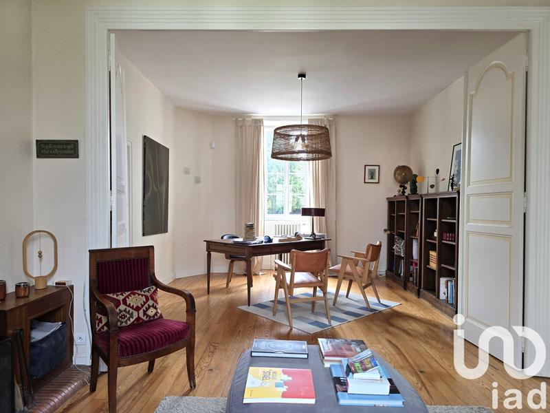 Maison - 298 m² - 11 pièces