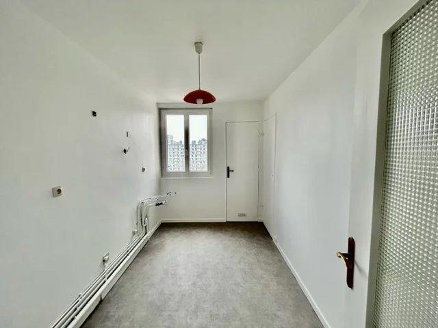 Appartement - 82 m² - 4 pièces