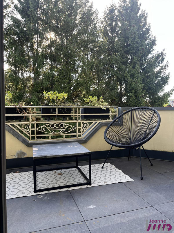 Maison - 210 m² - 7 pièces